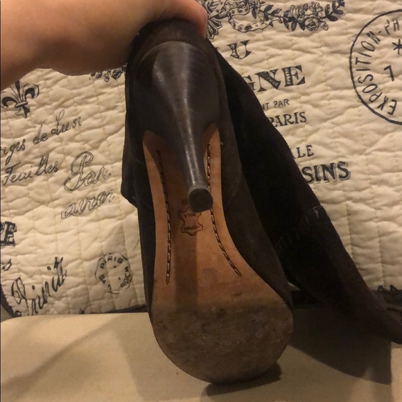 Vintage America Nine West Chocolate Suede Boots - Picture 4 of 4